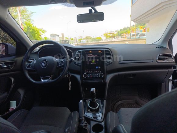 Sahibinden Renault Megane 1.3 TCe Joy 2020 Model
