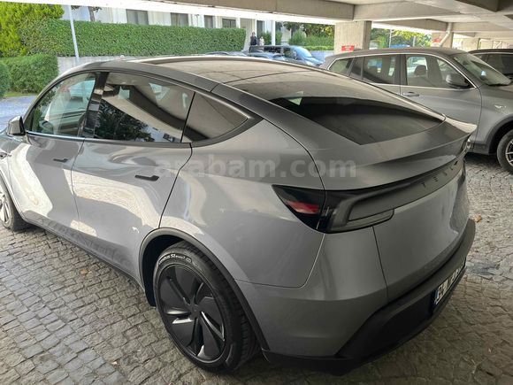 Sahibinden Tesla Model Y Standart (Juniper) 2025 Model 