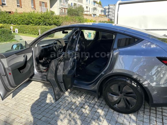 Sahibinden Tesla Model Y Standart (Juniper) 2025 Model 