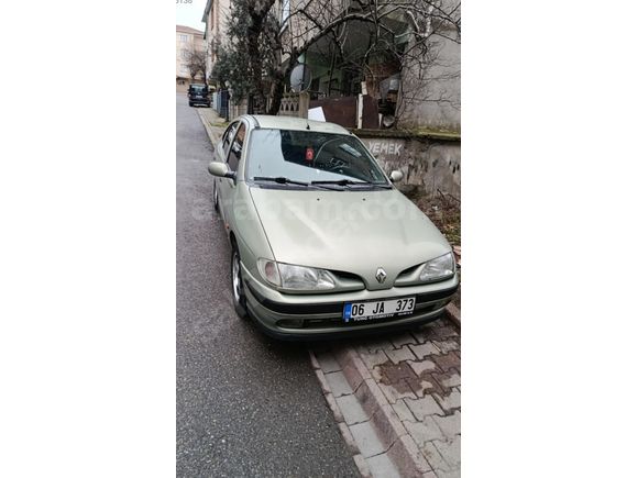 TOFAŞ PARASİNA Sahibinden Renault Megane 1.6 RTE 1999 Model