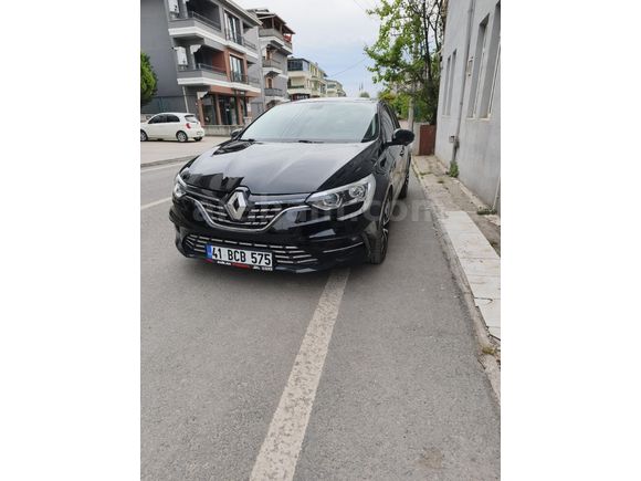 Sahibinden Renault Megane 1.5 Blue DCI Touch 2022 Model