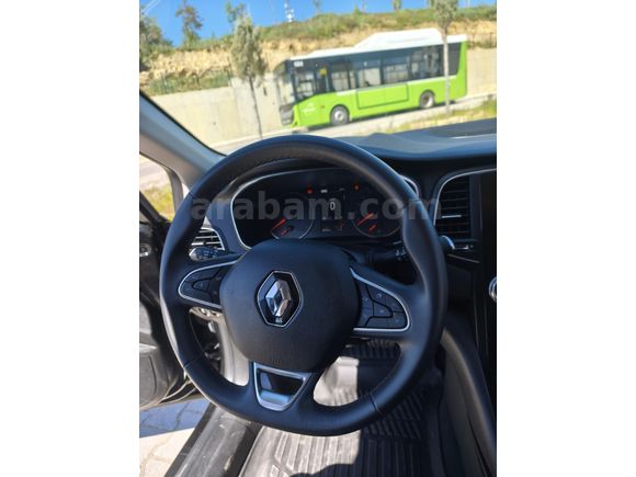 Sahibinden Renault Megane 1.5 Blue DCI Touch 2022 Model
