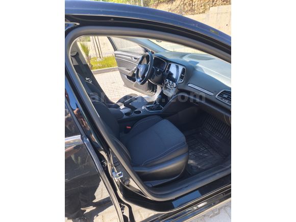 Sahibinden Renault Megane 1.5 Blue DCI Touch 2022 Model