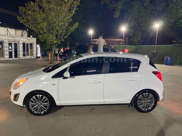 Sahibinden Opel Corsa 1.4 Twinport Active 2013 Model 