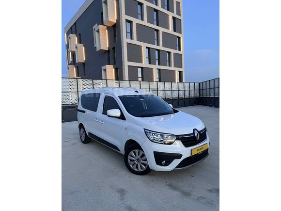 2022 RENAULT EXPRESS / 29.000 KM / ÇİFT SÜRGÜ / HATASIZ