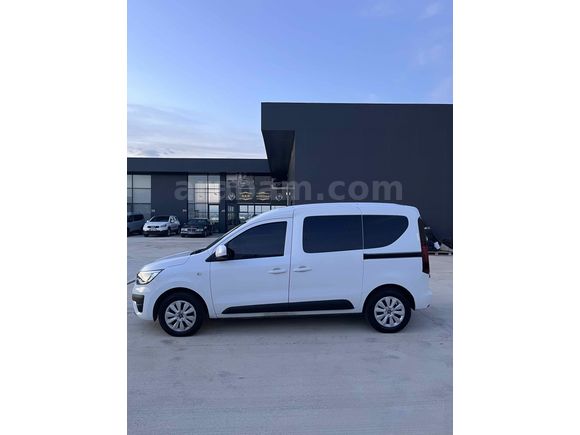2022 RENAULT EXPRESS / 29.000 KM / ÇİFT SÜRGÜ / HATASIZ