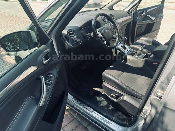 Sahibinden Ford S-Max 2.0 TDCi Titanium 2013 Model CAM TAVANLI EN DOLU PAKET