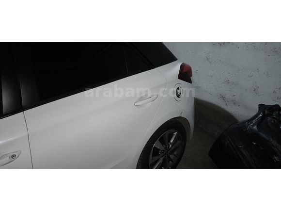 Sahibinden Hyundai i20 1.2 MPI Style 2015 Model