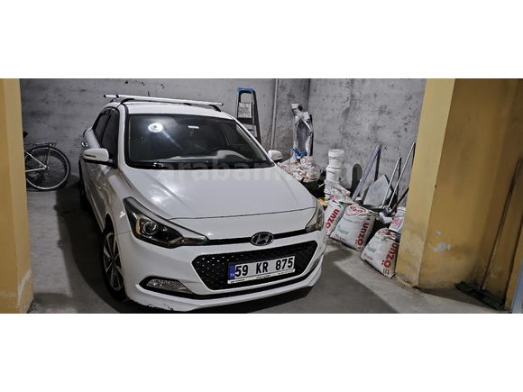 Sahibinden Hyundai i20 1.2 MPI Style 2015 Model