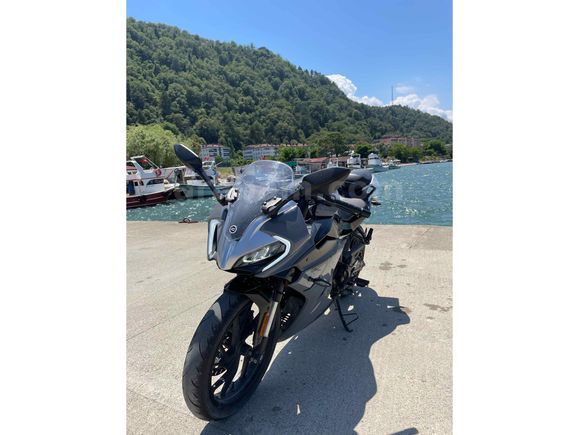 2024 CFMOTO 250SR ABS - 7.000km Garaj Motoru