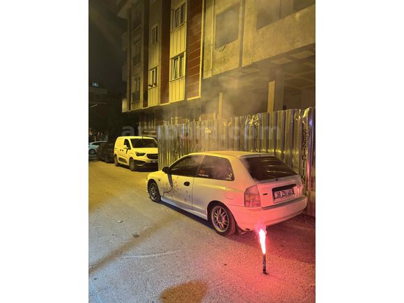 Sahibinden Mazda 323 1.5 Practica 1998 Model 