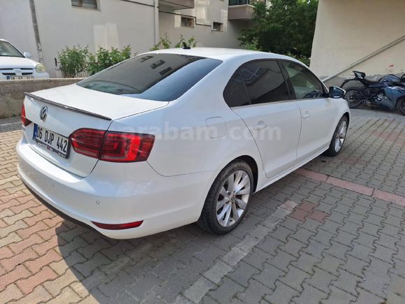 Sahibinden Volkswagen Jetta 1.2 TSi Highline 2013 Model
