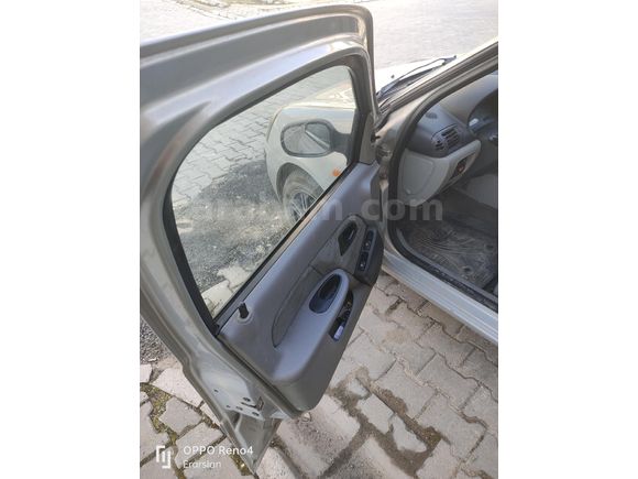Sahibinden Renault Clio 1.4 Authentique 2003 Model