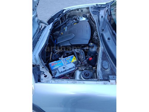 Galeriden Renault Kangoo Multix 1.5 dCi Expression 2004 Model Tokat