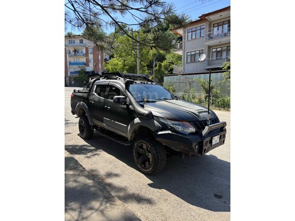 Sahibinden Mitsubishi L 200 4x4 Storm 2016 Model 