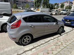 Sahibinden Ford Fiesta 1.4 Titanium 2012 Model İstanbul 155.000 km Gri