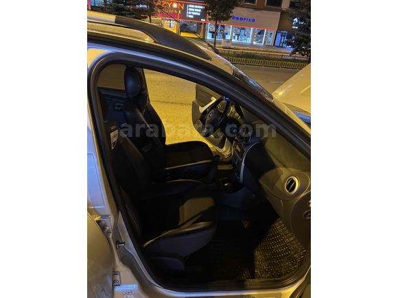Sahibinden Dacia Sandero 1.5 dCi Stepway 2012 Model  130.000 km Gri