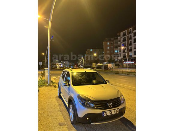 Sahibinden Dacia Sandero 1.5 dCi Stepway 2012 Model  130.000 km Gri