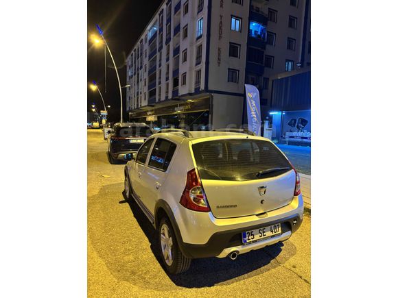 Sahibinden Dacia Sandero 1.5 dCi Stepway 2012 Model  130.000 km Gri