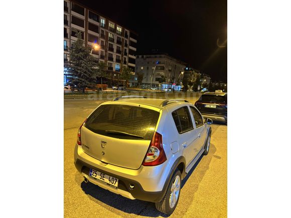 Sahibinden Dacia Sandero 1.5 dCi Stepway 2012 Model  130.000 km Gri