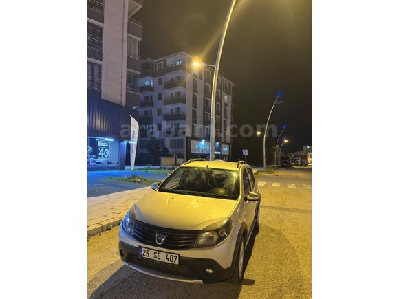 Sahibinden Dacia Sandero 1.5 dCi Stepway 2012 Model  130.000 km Gri