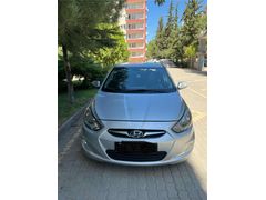 Sahibinden Hyundai Accent Blue 1.6 CRDI Mode 2013 Model 