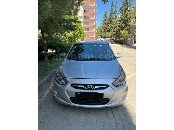 Sahibinden Hyundai Accent Blue 1.6 CRDI Mode 2013 Model 