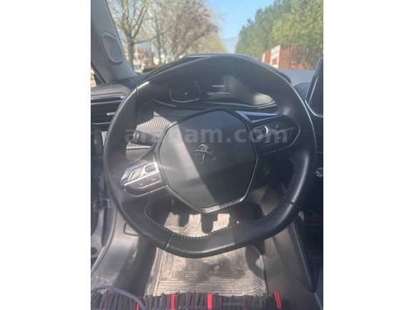 Sahibinden Peugeot 2008 1.2 PureTech Active 2020 Model  150.000 km Gri