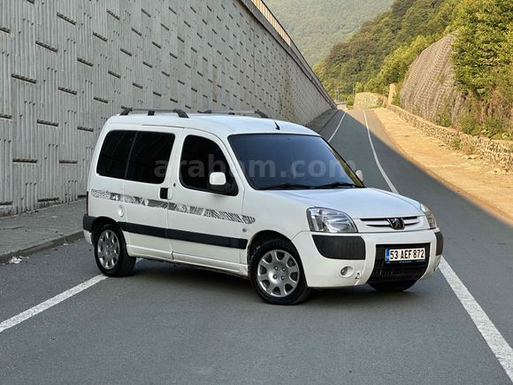 Sahibinden Peugeot Partner 2.0 HDI 2005 Model 