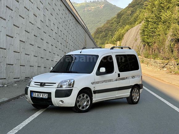 Sahibinden Peugeot Partner 2.0 HDI 2005 Model 