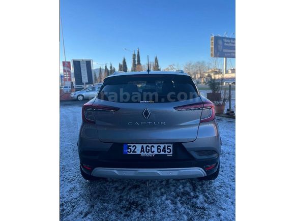 Sahibinden Renault Captur 1.3 TCe Touch Plus 2023 Model 