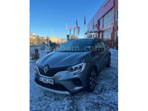 Sahibinden Renault Captur 1.3 TCe Touch Plus 2023 Model 