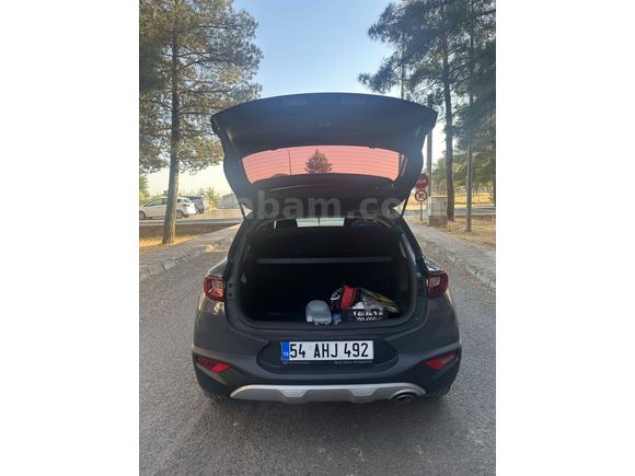 Sahibinden Kia Stonic 1.4 MPI Elegance 2022 Model 