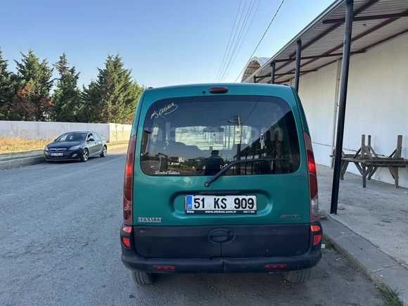 Sahibinden Renault Kangoo 1.4 RNA 2001 Model 