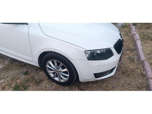 Sahibinden Skoda Octavia 1.6 TDI Elegance CR 2015 Model