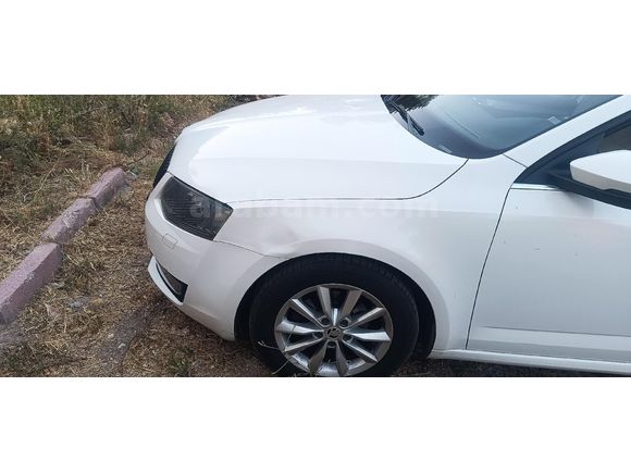 Sahibinden Skoda Octavia 1.6 TDI Elegance CR 2015 Model