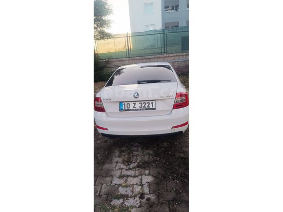 Sahibinden Skoda Octavia 1.6 TDI Elegance CR 2015 Model