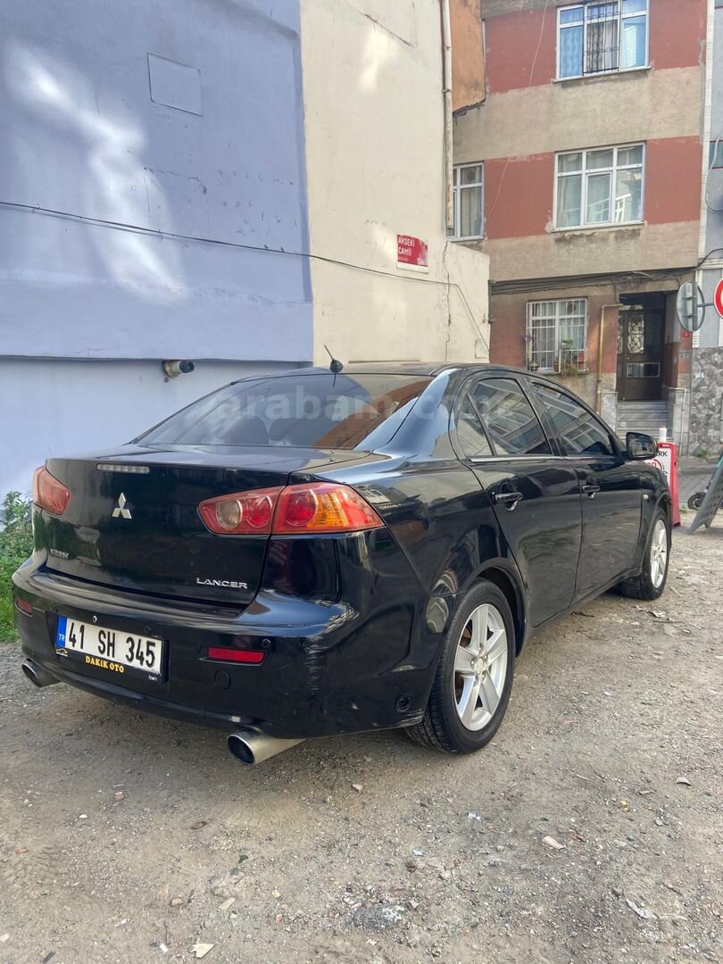 Sahibinden Mitsubishi Lancer 1.5 Invite 2008 Model Kocaeli 330.000 km Siyah 7