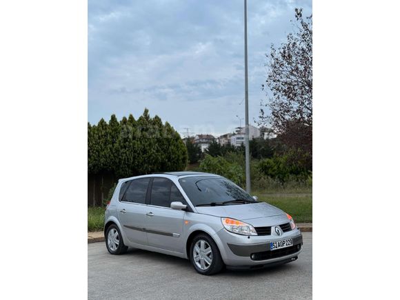 Sahibinden Renault Scenic 1.6 Dynamique 2006 Model