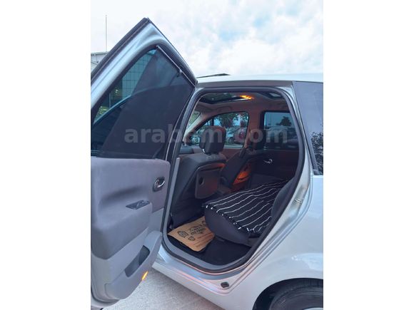 Sahibinden Renault Scenic 1.6 Dynamique 2006 Model