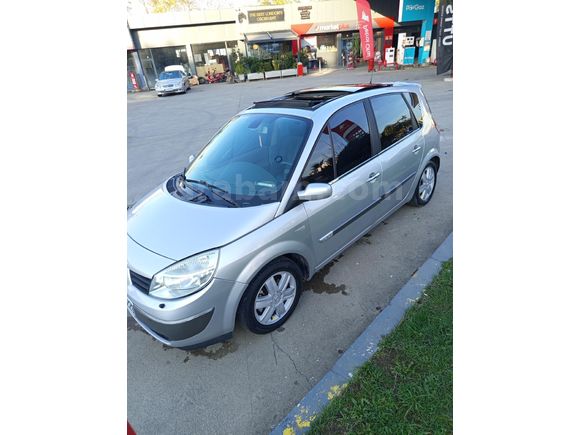 Sahibinden Renault Scenic 1.6 Dynamique 2006 Model