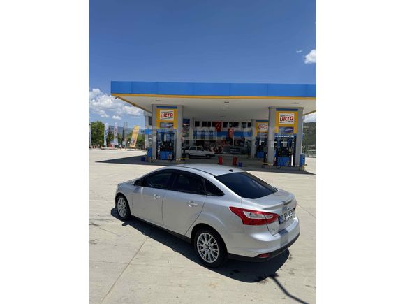 Sahibinden Ford Focus 1.6 TDCi Titanium 2011 Model 