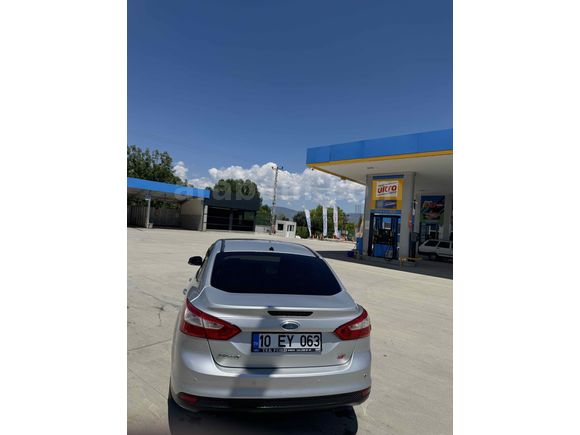 Sahibinden Ford Focus 1.6 TDCi Titanium 2011 Model 