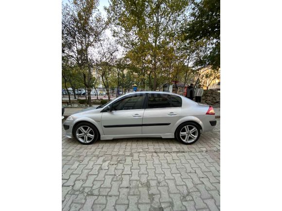 Sahibinden Renault Megane 1.6 Expression 2009 Model 