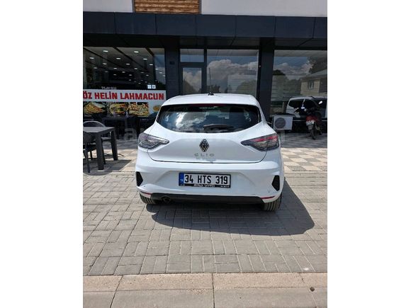 Sahibinden Renault Clio 1.0 TCe Evolution 2023 Model 