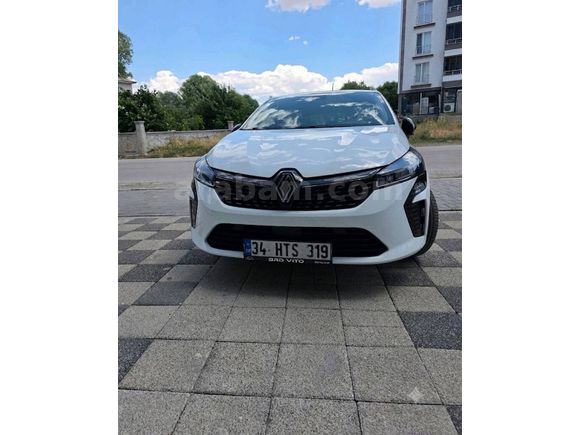 Sahibinden Renault Clio 1.0 TCe Evolution 2023 Model 
