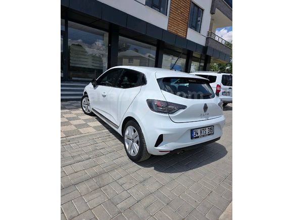 Sahibinden Renault Clio 1.0 TCe Evolution 2023 Model 