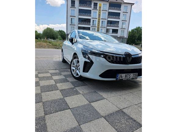 Sahibinden Renault Clio 1.0 TCe Evolution 2023 Model 