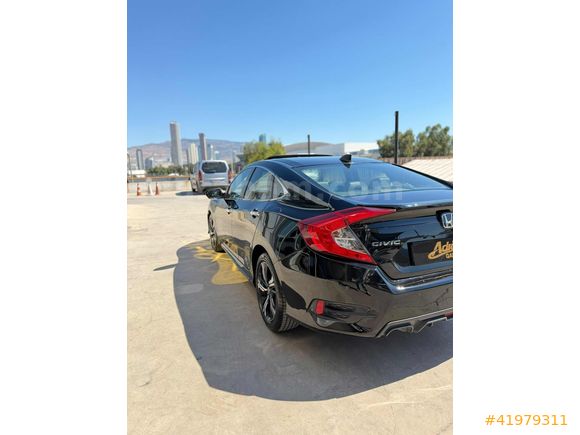 ADIÖZ GARAGE/2019 HATASIZ BOYASIZ SERVIS BAKIMLI CIVIC