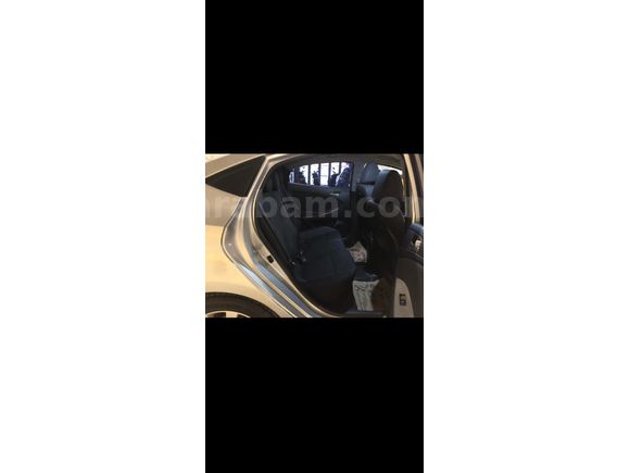 Sahibinden Hyundai Accent Blue 1.6 CRDI Mode Plus 2015 Model İstanbul